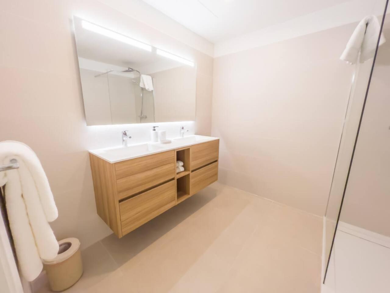 Appartamento Bajo Con Jardin En La Milla De Oro Marbella Esterno foto