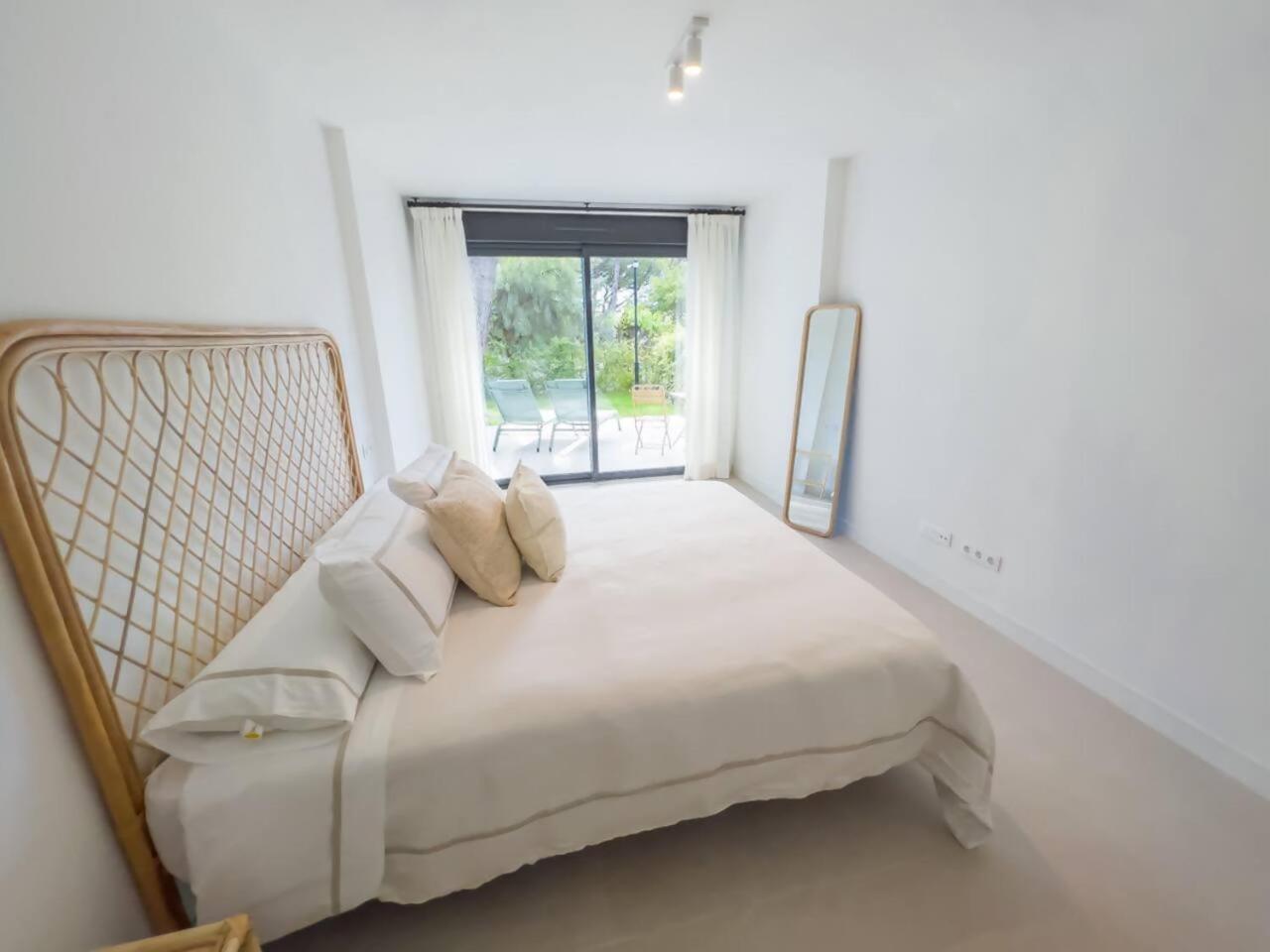 Appartamento Bajo Con Jardin En La Milla De Oro Marbella Esterno foto