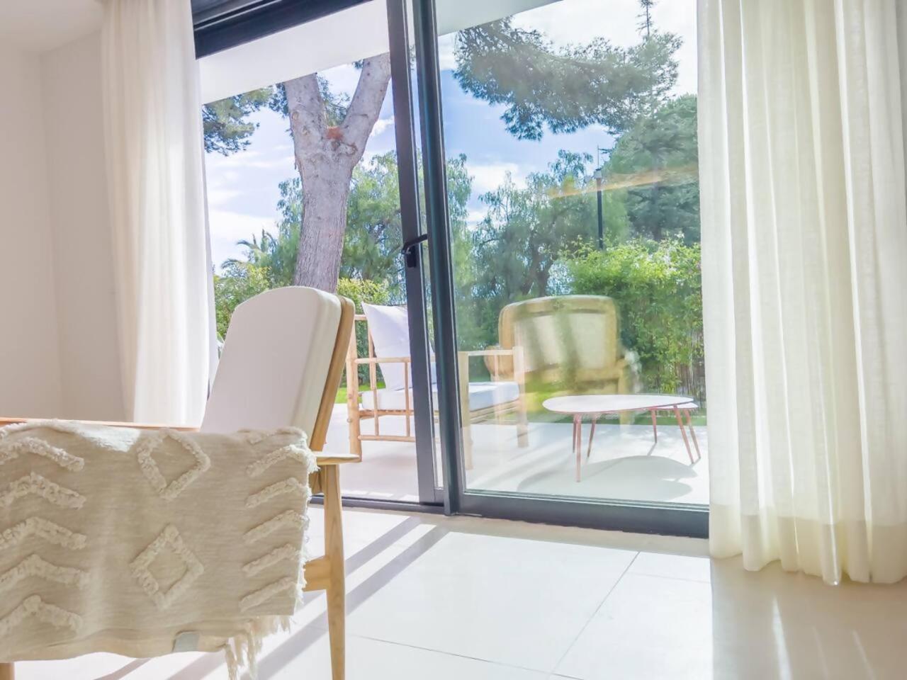 Appartamento Bajo Con Jardin En La Milla De Oro Marbella Esterno foto