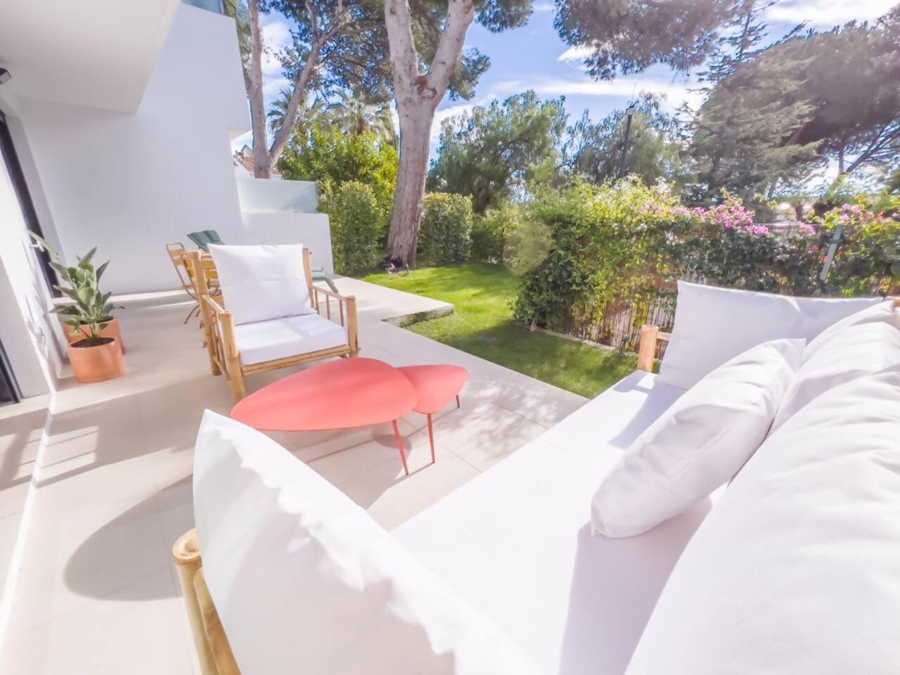Appartamento Bajo Con Jardin En La Milla De Oro Marbella Esterno foto